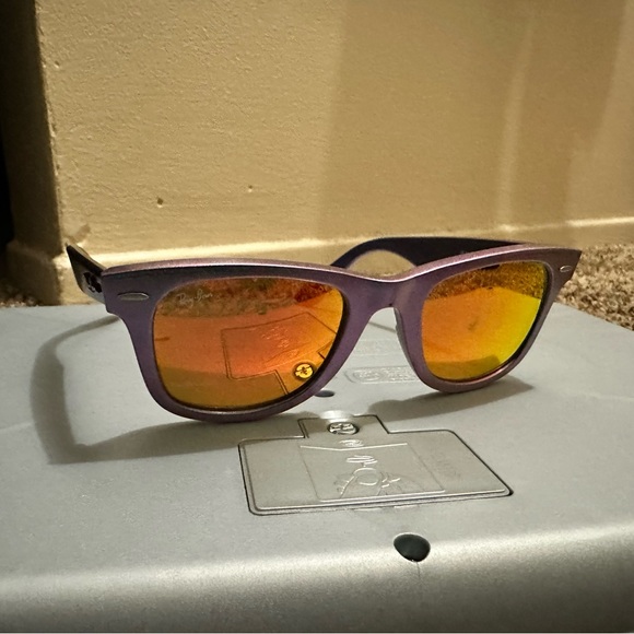 RayBan Wayfarer The Cosmo Collection - Picture 4 of 7